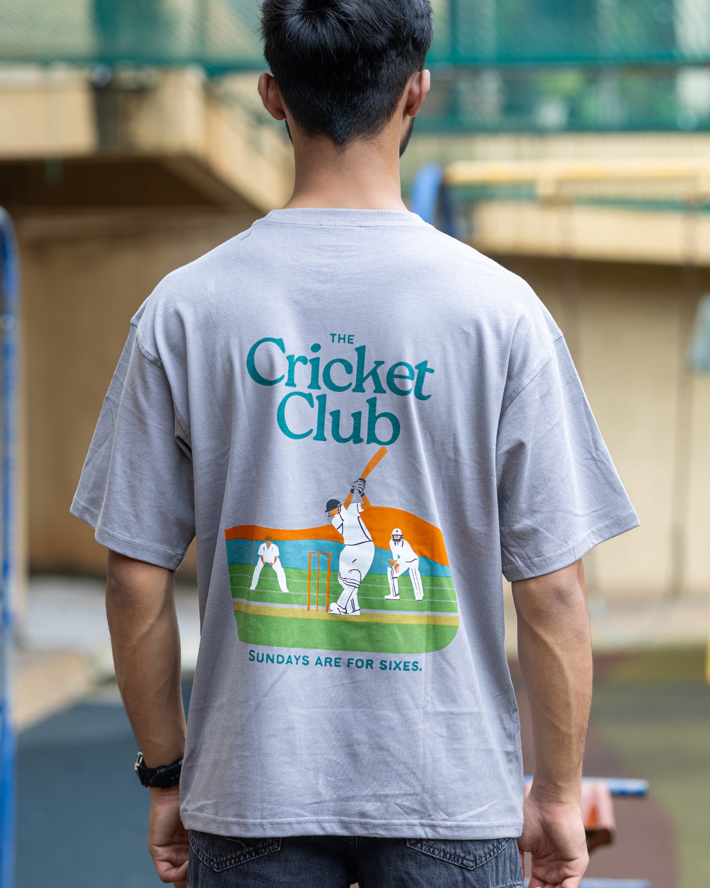 THE CRICKET CLUB Unisex T-shirt
